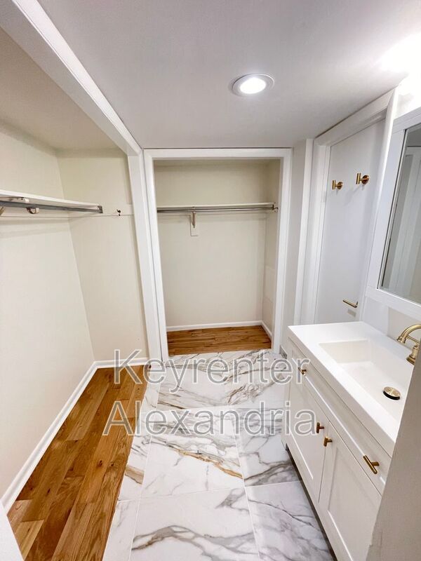 Building Photo - 116 Roberts Ln