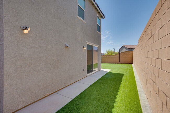 Building Photo - 6953 Antequera ST
