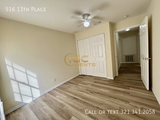 Building Photo - 516 13th Pl