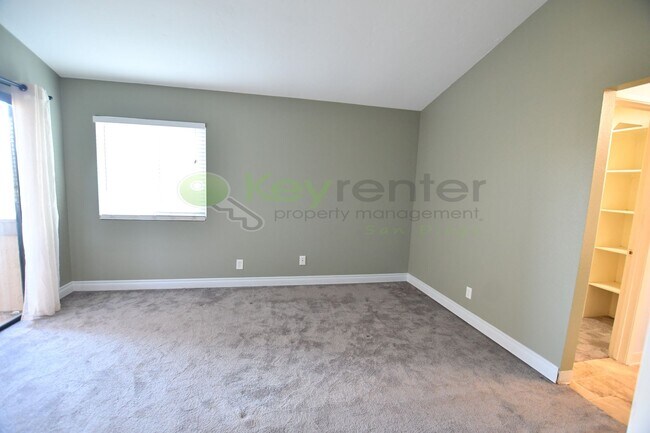 Building Photo - La Mesa | Rancho San Diego | End unit Cond...