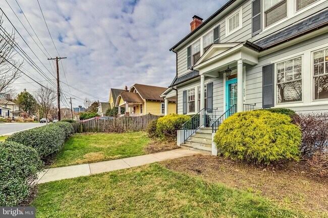 Building Photo - 4509 Highland Ave