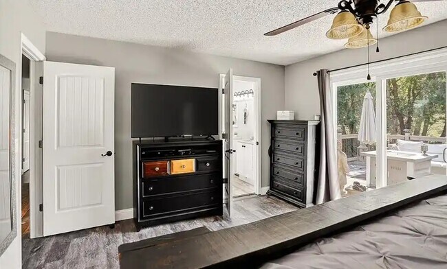 Building Photo - 535 Brandywine Dr