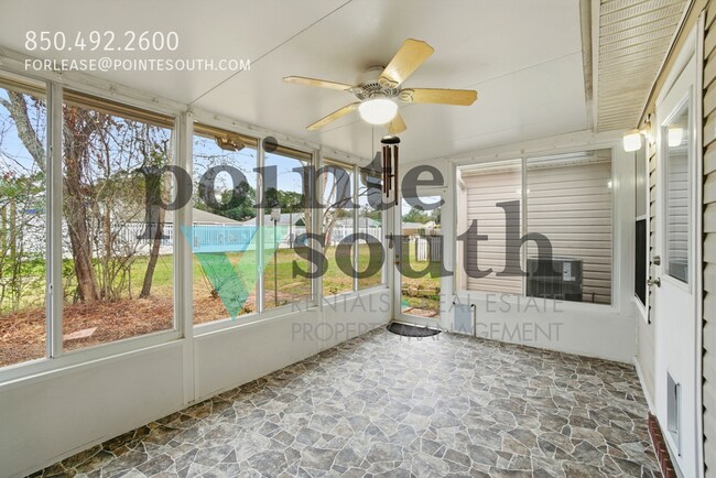 Building Photo - 2527 Trailwood Dr