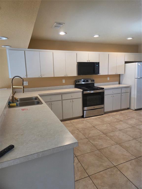 Building Photo - 4532 Great Blue Heron Dr