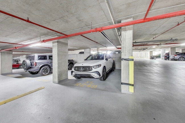 Building Photo - 1255 S State St