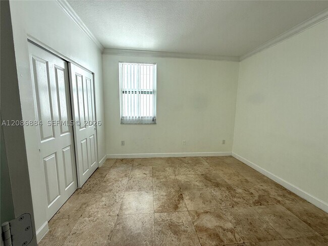 Building Photo - 9172 Collins Ave