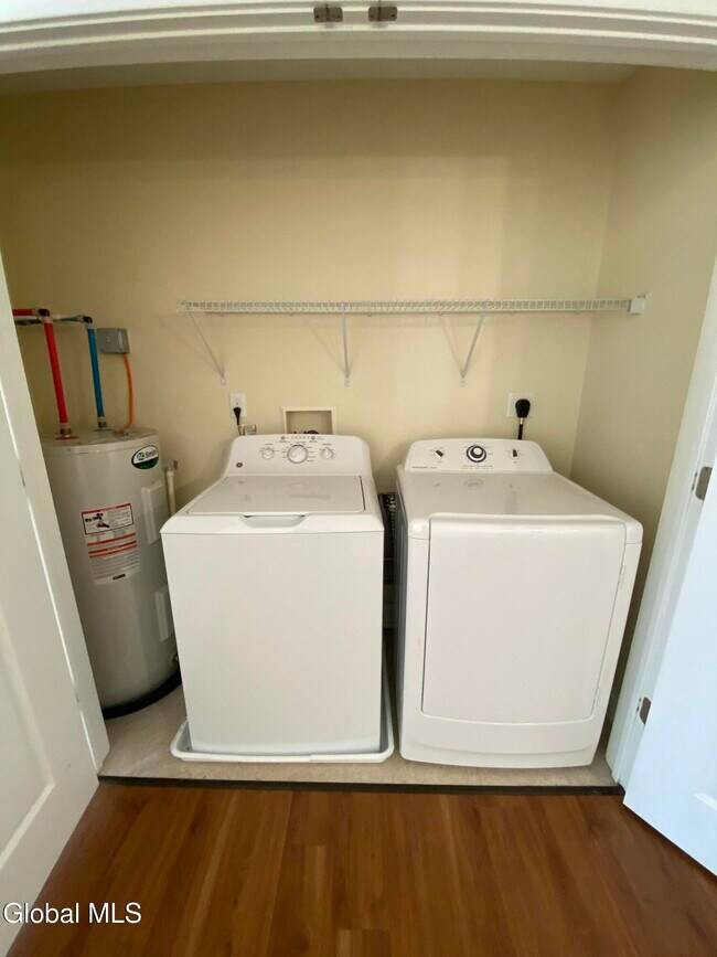 Building Photo - 74 Weibel Ave