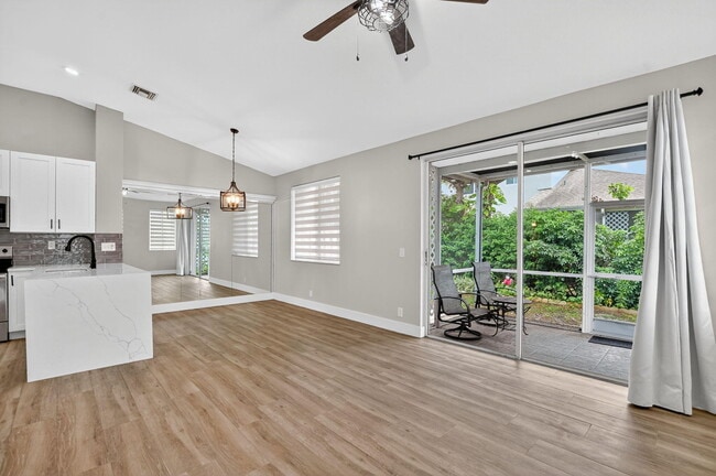 Building Photo - 851 NW 42nd Pl