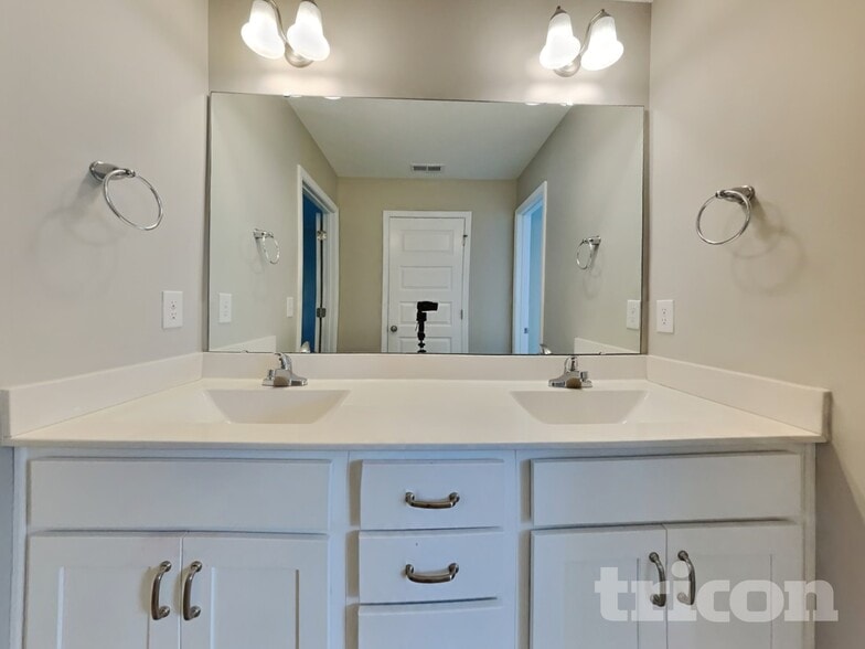 Building Photo - 74 Hunter Fox Trail