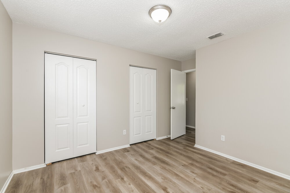 Building Photo - 4728 Alexis Dr