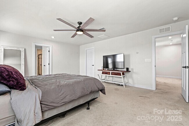 Building Photo - 6270 Durango Way