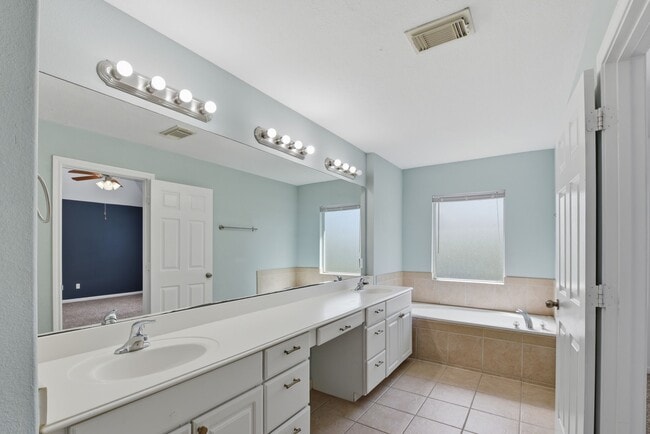 Building Photo - 5227 Brinkman Ct