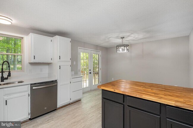 Building Photo - 125 Cumberland Cir