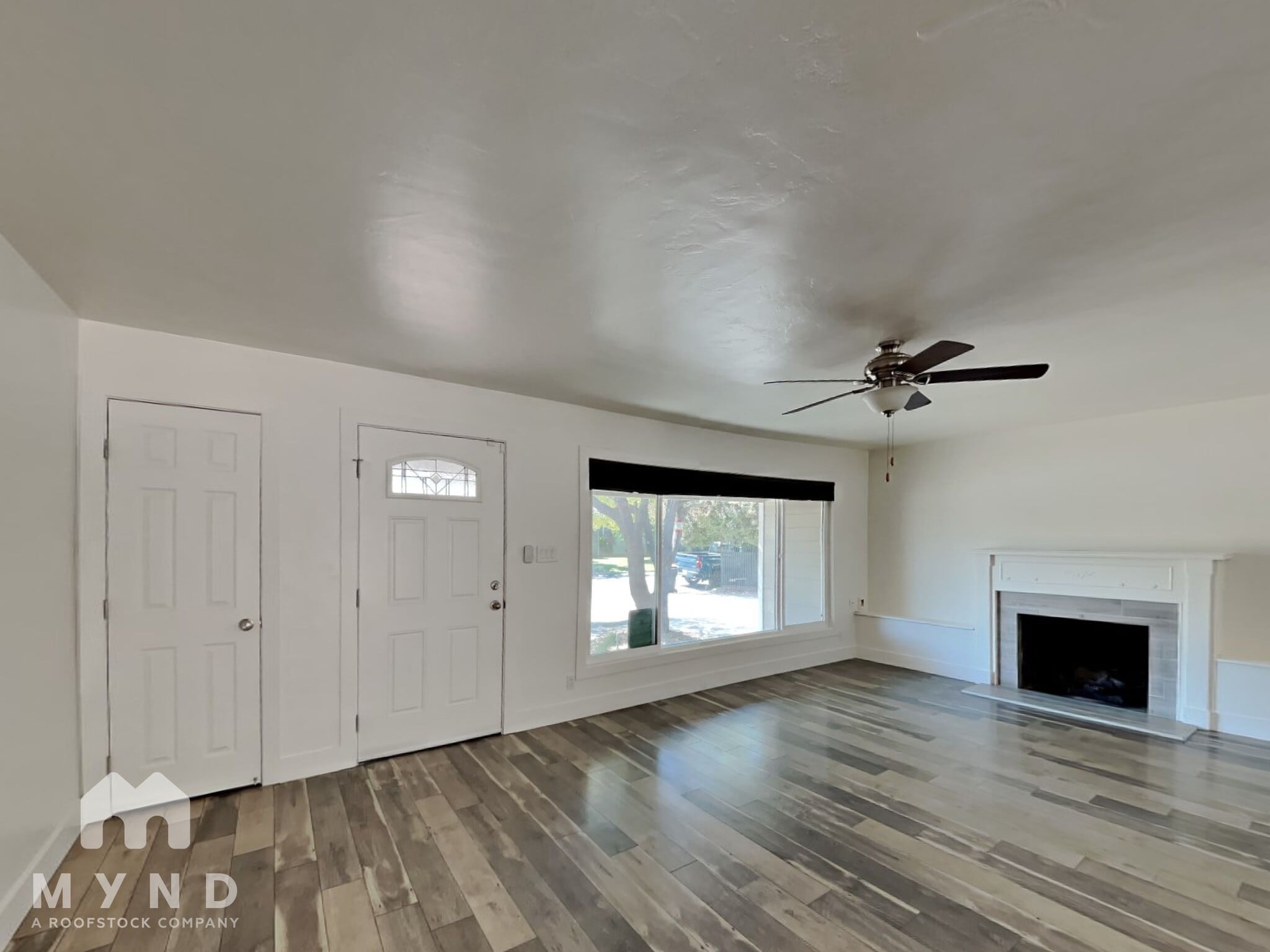 Building Photo - 2428 Drayton Dr