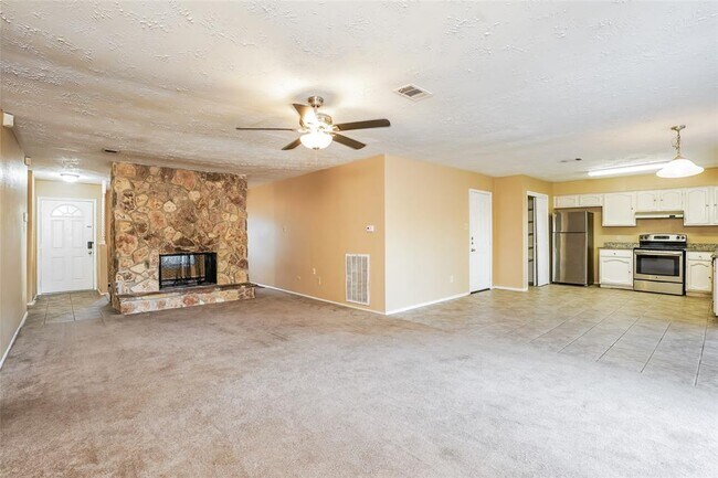Building Photo - 4302 Stonehenge Trail