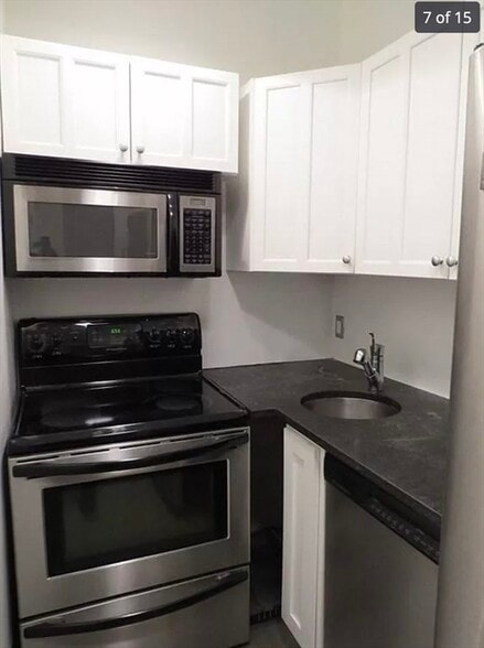 Primary Photo - 82 Berkeley St