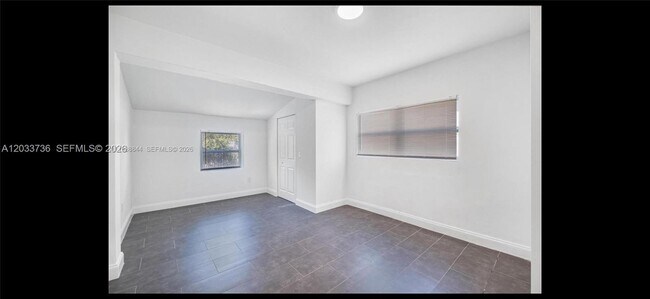 Building Photo - 529 NW 42nd St