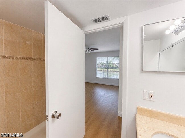 Building Photo - 161 Santa Clara Dr