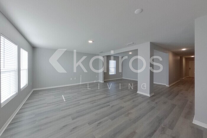 Building Photo - 2838 NW 19th Pl