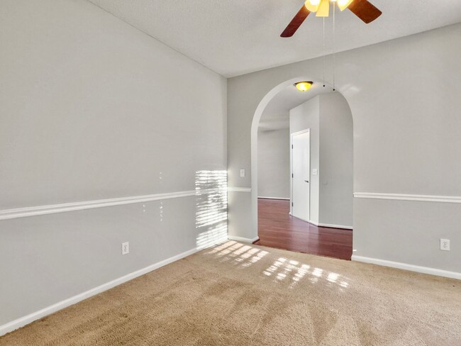 Building Photo - Gorgeous 4 bedroom in Charleston