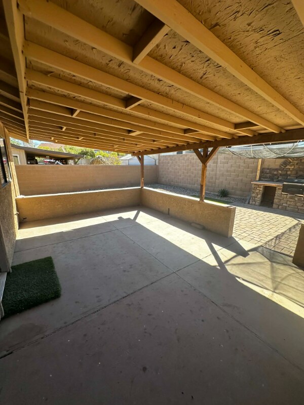 Building Photo - 6186 S Truman Dr