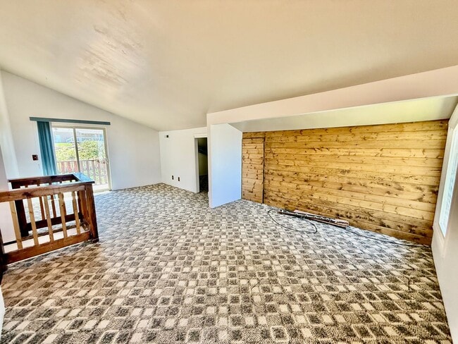 Building Photo - Pet-friendly 4-BR Home in Cedar City with Large Yard