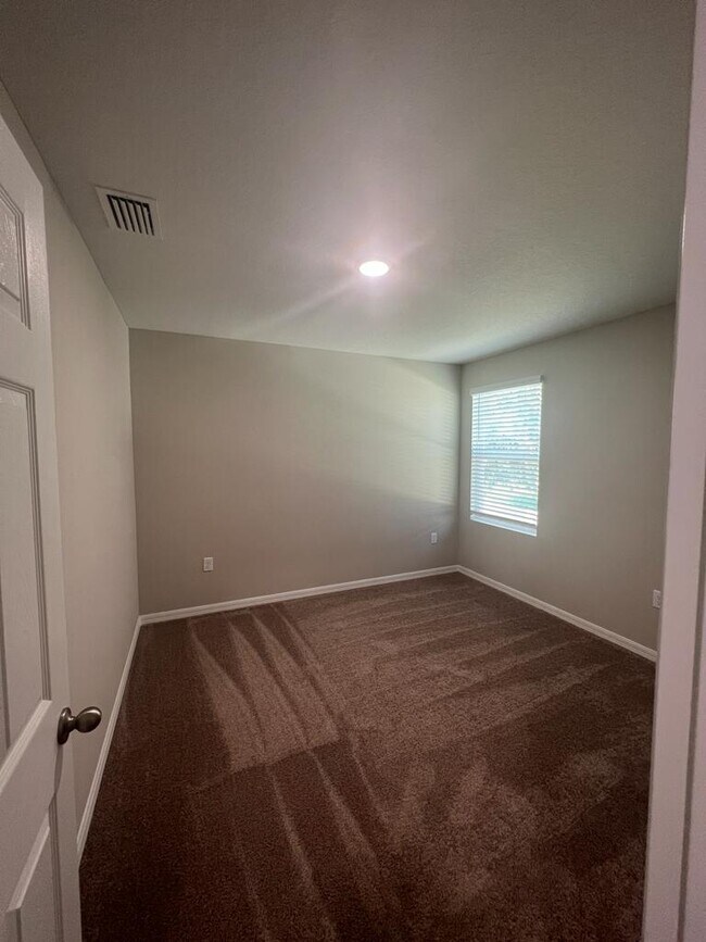 Building Photo - 7553 Peace Lily Ave