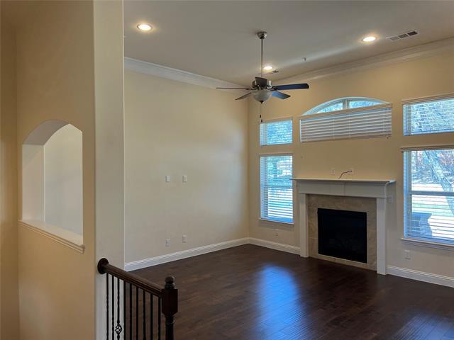 Building Photo - 587 Hampshire Dr