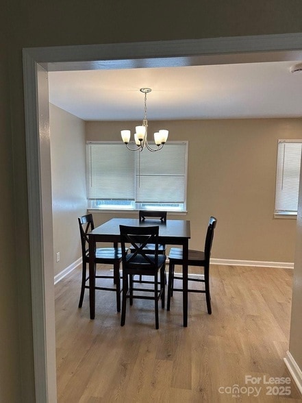 Building Photo - 1415 Vancouver Dr