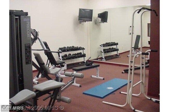 Building Photo - U Street/Columbia Heights 1 Bedroom with DEN