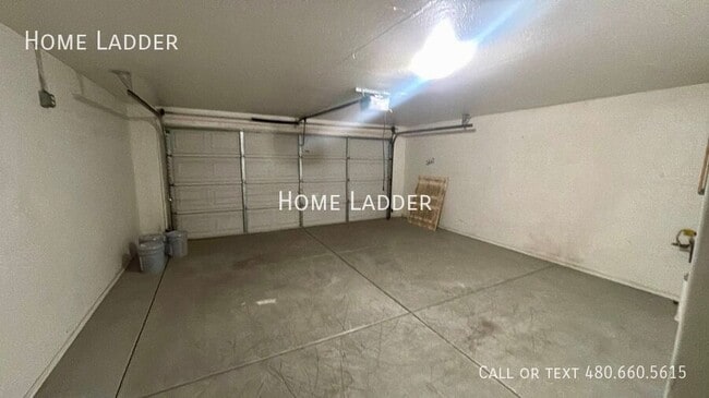 Building Photo - 13309 N 123rd Ln