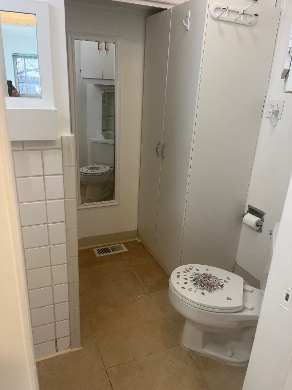 Building Photo - 638 Gilcrest Rd