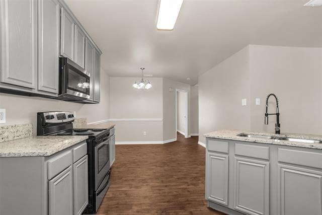 Building Photo - 2747 Malibu Ct