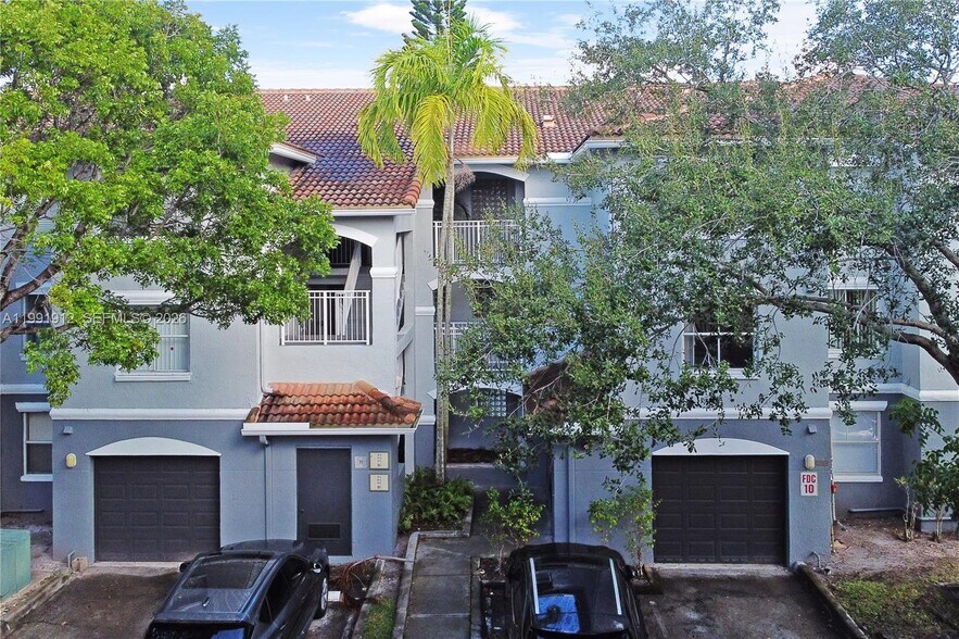 Building Photo - 9615 NW 1st Ct