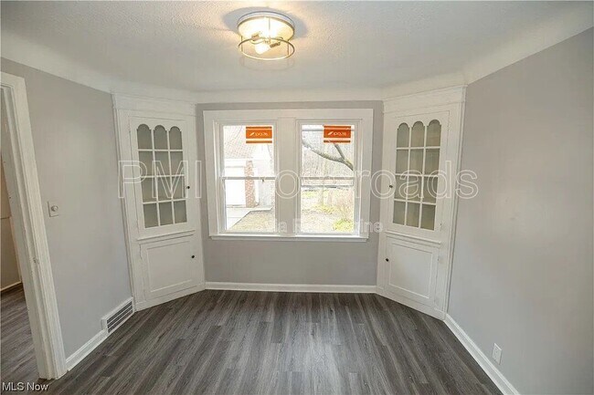 Building Photo - 5194 Homewood Ave