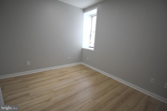 Building Photo - 20 Swan St