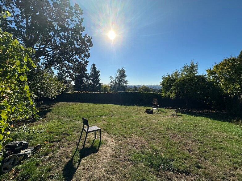 Building Photo - 12607 SW 64th Ave