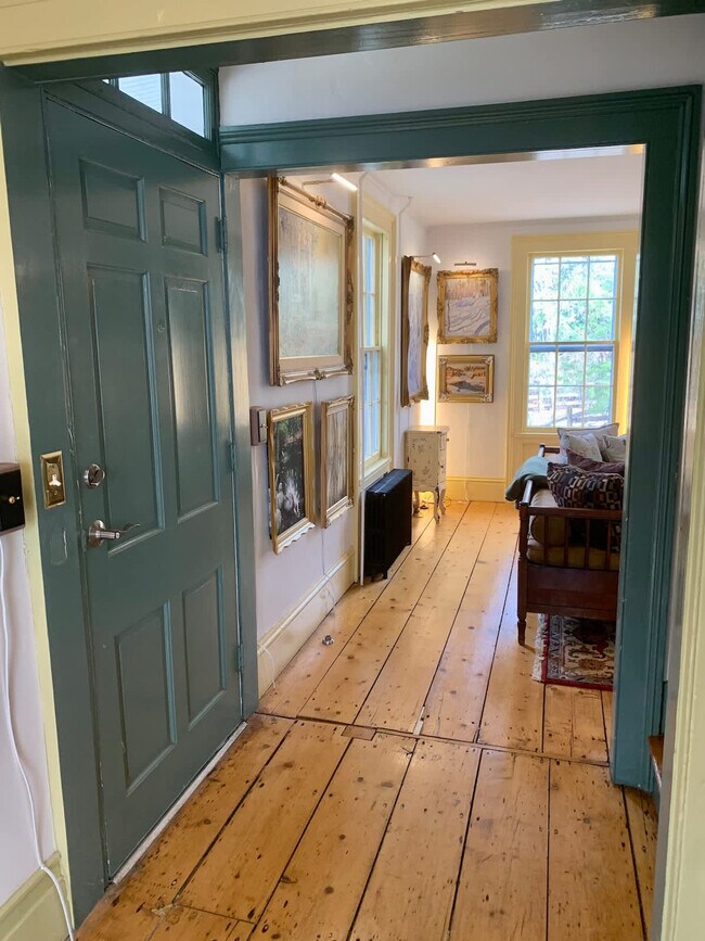 Building Photo - 1357 Canal Rd