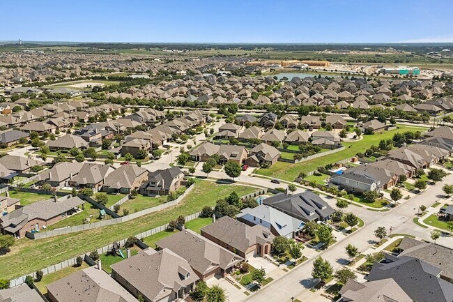 Building Photo - 109 Oakmont Dr