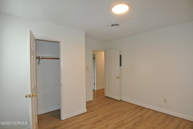 Building Photo - 1305 Stallings Pkwy