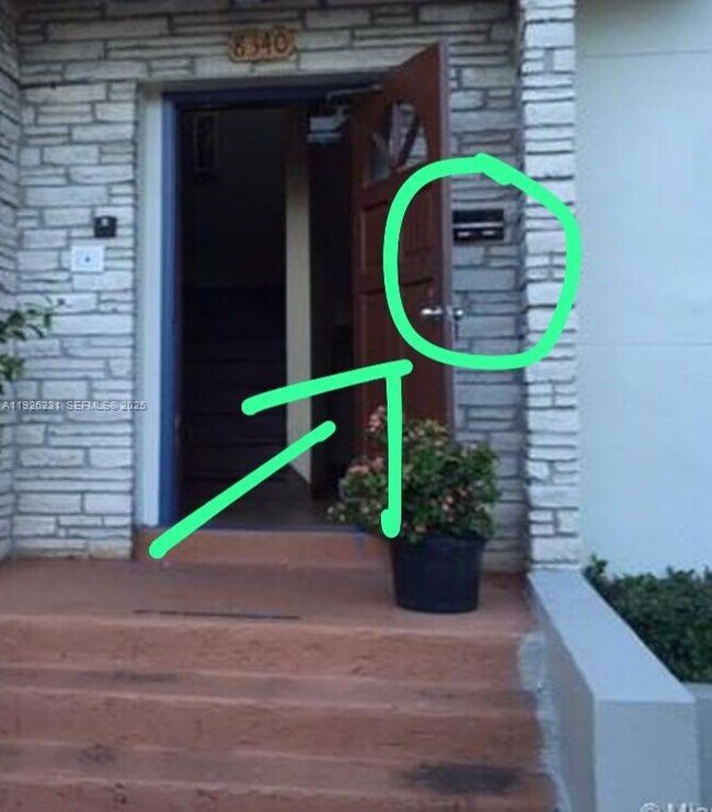 Building Photo - 8340 Crespi Blvd