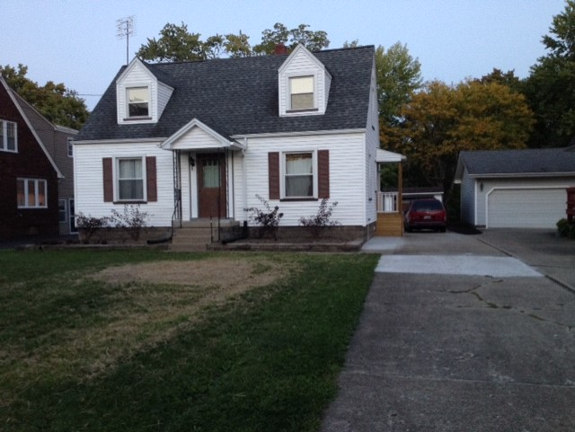 Primary Photo - 25 Trumbull Ave SE