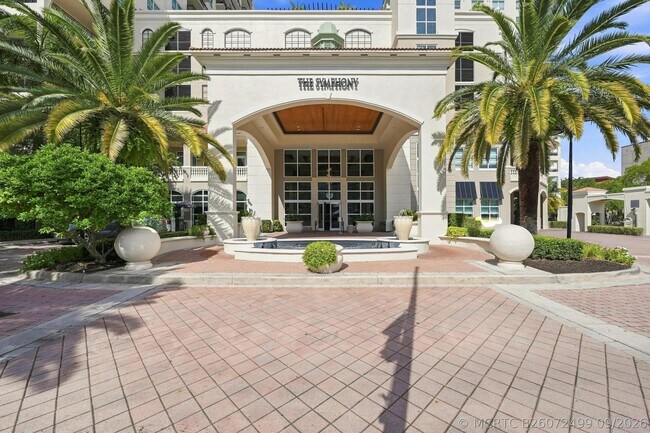 Building Photo - 610 W Las Olas Blvd