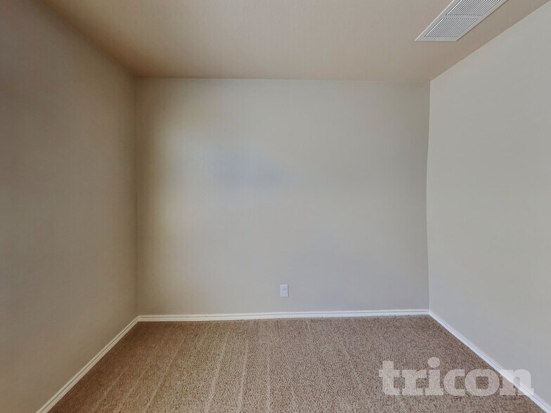 Building Photo - 18521 Mammoth Cave Blvd