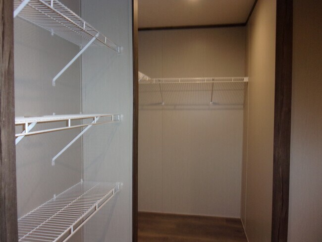 Building Photo - 811 Sitton Rd