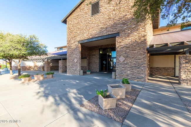 Building Photo - 4743 E Jude Ct