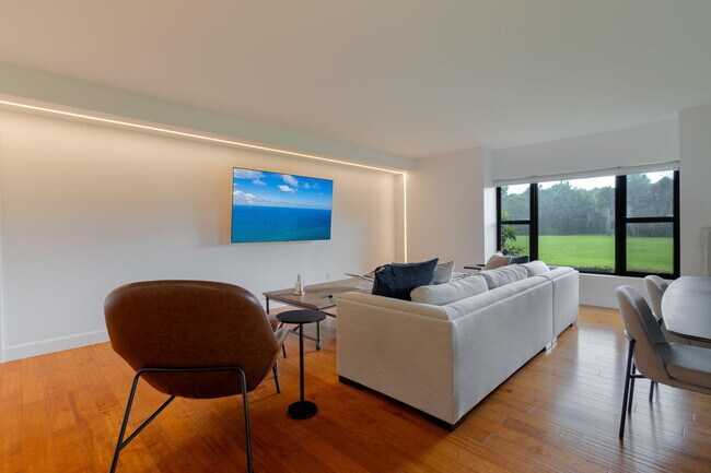 Building Photo - 13244 Polo Club Rd