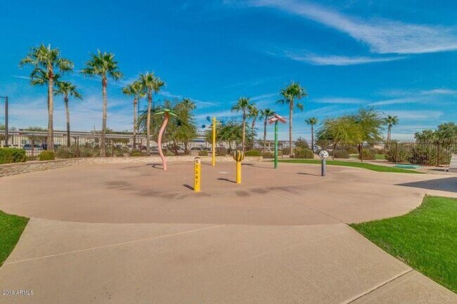 Building Photo - Four Bedroom home for rent in Magma Ranch for under $2000.00