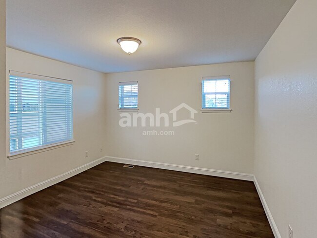 Building Photo - 12730 Ventana St