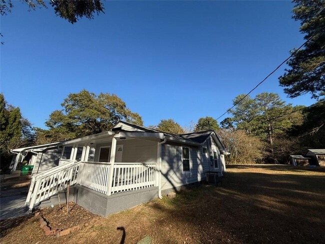 Building Photo - 221 Sheppard Pl